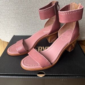 Frye Brielle Bias Zip Heel